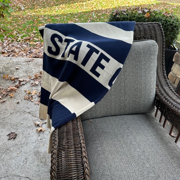 Penn State Rugby Stripe Blanket, "STATE COLLEGE", perfect for gift or dorm! - Picture 3 of 4